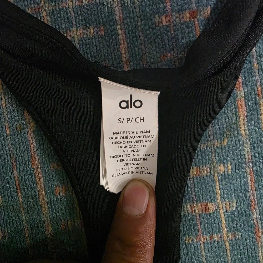 Alo Yoga Black Racerback Sports Bra Small Scoop Neck Activewear Yoga Gym Top